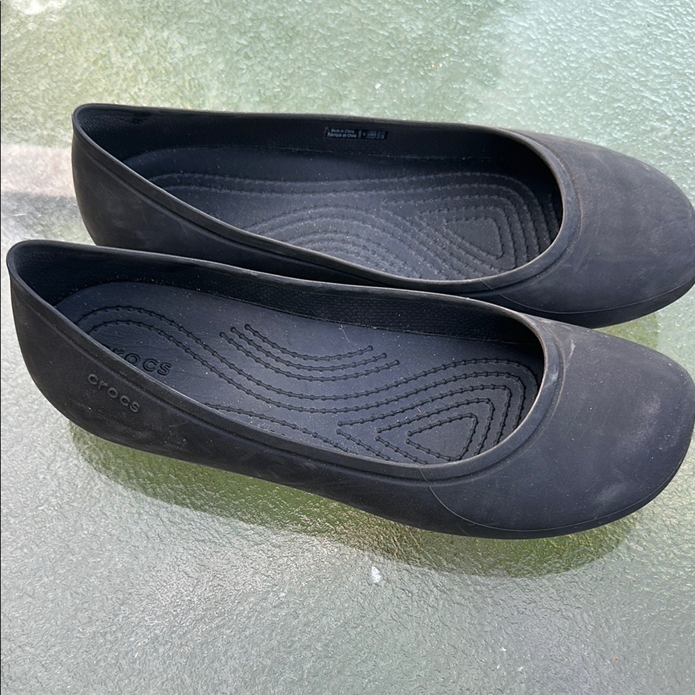 CROCS Women's Classic Black Loafers